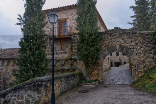 Entrada al monasterio de Buenafuente del Sistal